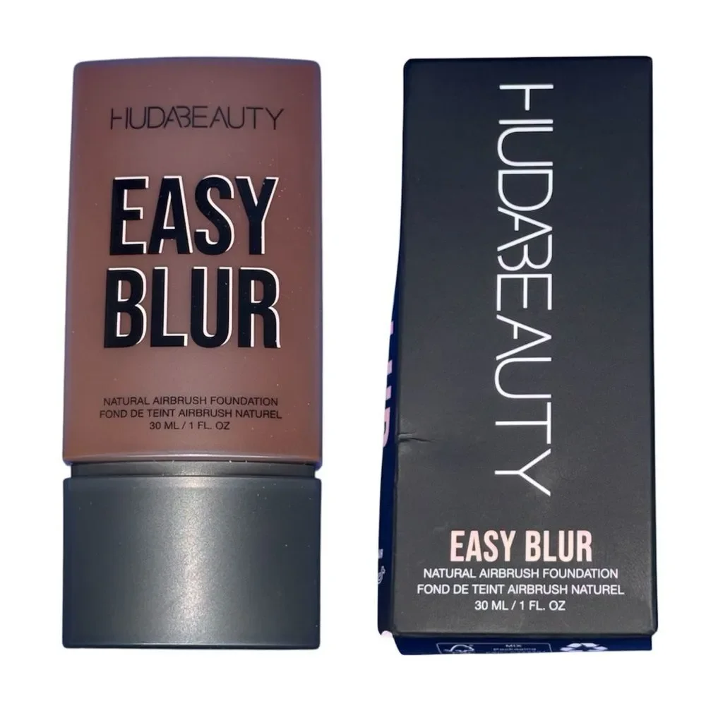 HUDA BEAUTY Easy Blur Foundation - Ganache 560R